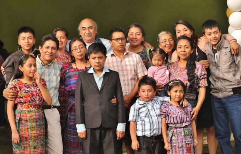 Francisco Cali with his family in Tecpan Guatemala, photo by Vivian Mack
